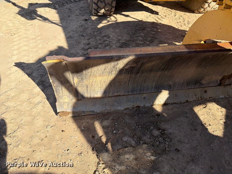 image for item FK4656 2001 Volvo G710VHP motor grader