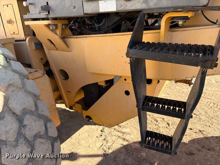 image for item FK4656 2001 Volvo G710VHP motor grader