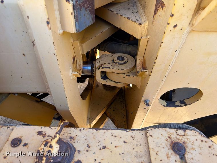 image for item FK4656 2001 Volvo G710VHP motor grader