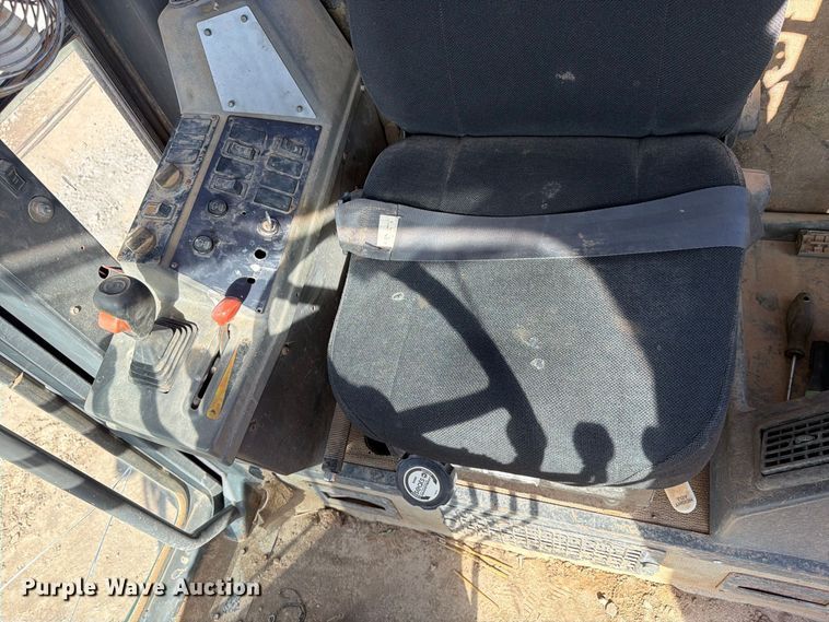image for item FK4656 2001 Volvo G710VHP motor grader