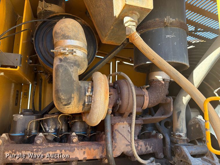 image for item FK4656 2001 Volvo G710VHP motor grader