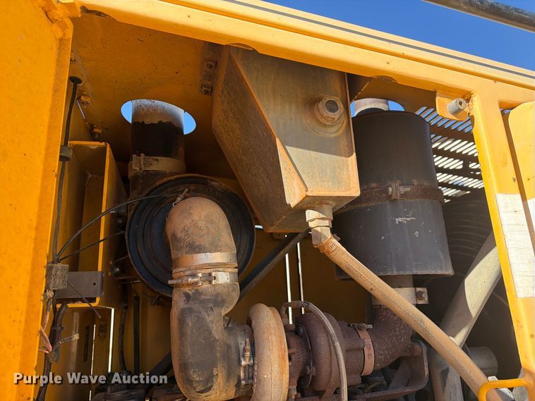 image for item FK4656 2001 Volvo G710VHP motor grader