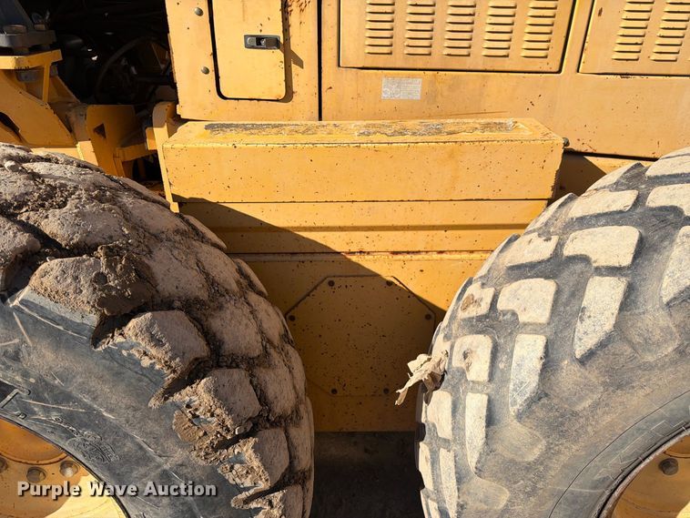 image for item FK4656 2001 Volvo G710VHP motor grader