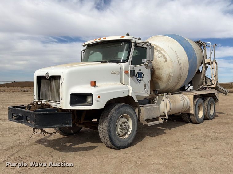 image for item FK4667 2007 International DF567 ready mix truck