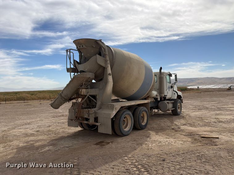 image for item FK4667 2007 International DF567 ready mix truck