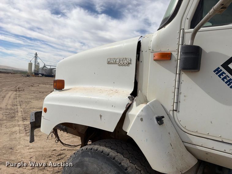 image for item FK4667 2007 International DF567 ready mix truck