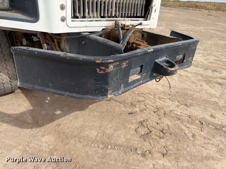 image for item FK4667 2007 International DF567 ready mix truck