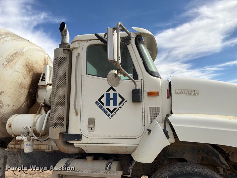 image for item FK4667 2007 International DF567 ready mix truck