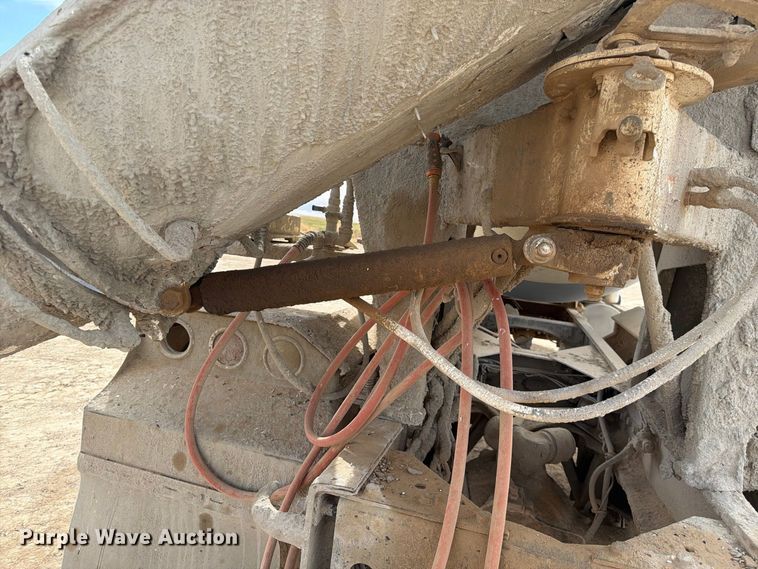image for item FK4667 2007 International DF567 ready mix truck