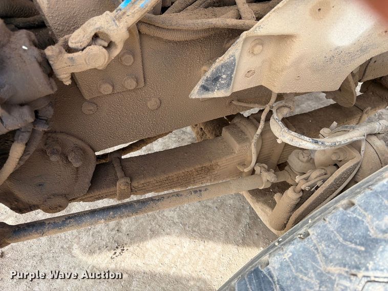 image for item FK4667 2007 International DF567 ready mix truck