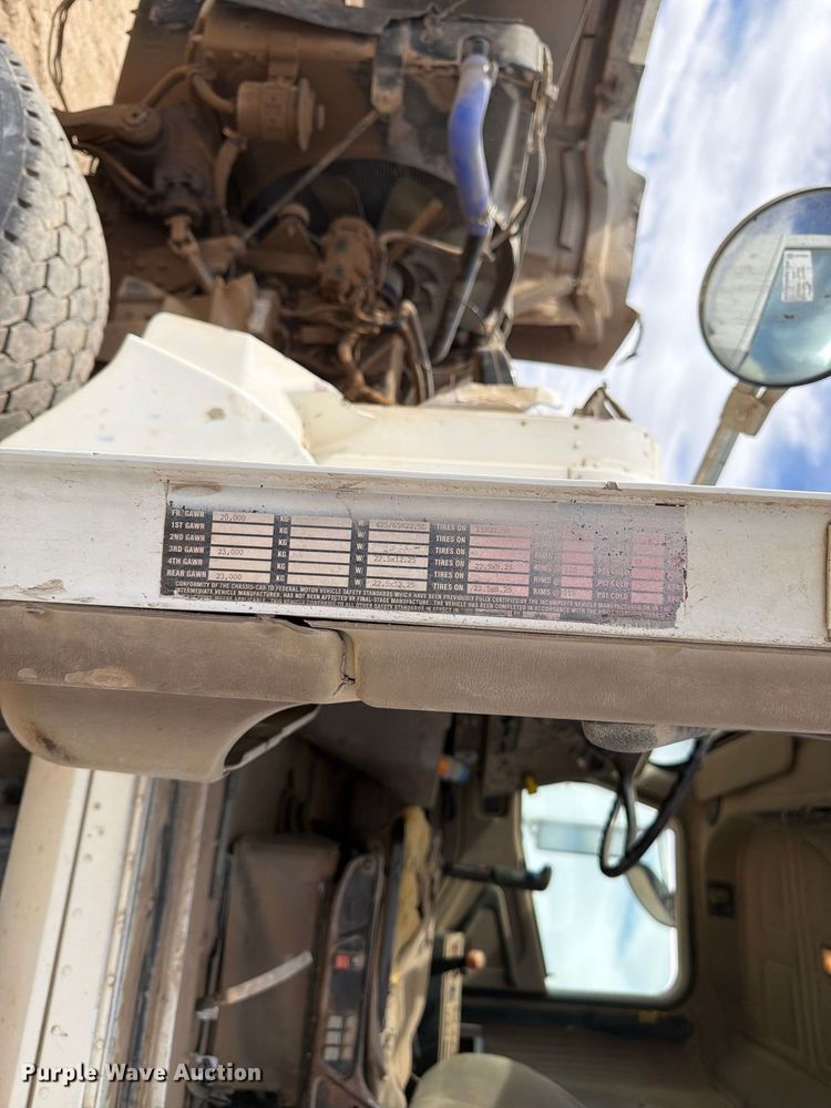 image for item FK4667 2007 International DF567 ready mix truck