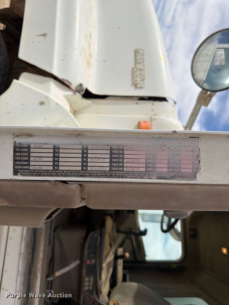 image for item FK4667 2007 International DF567 ready mix truck