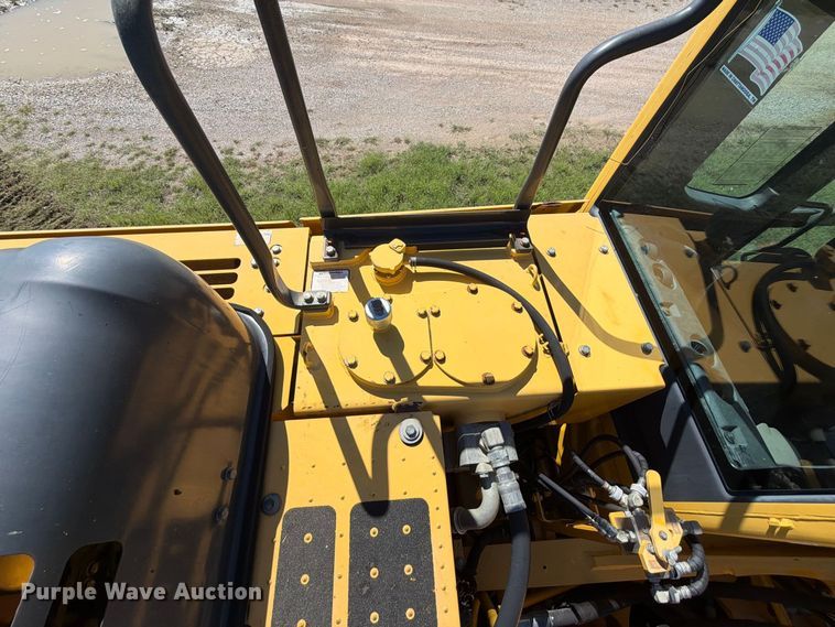 image for item FK5284 2014 Komatsu PC360LC-10 excavator