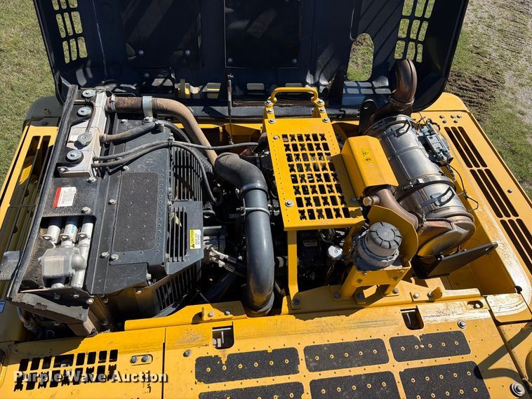 image for item FK5284 2014 Komatsu PC360LC-10 excavator