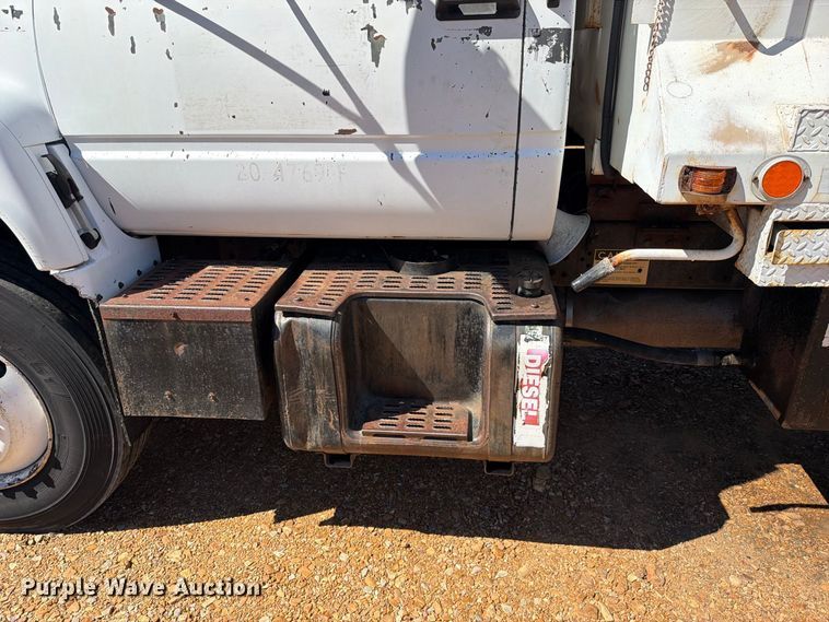 image for item FK5290 1995 GMC C7 dump truck