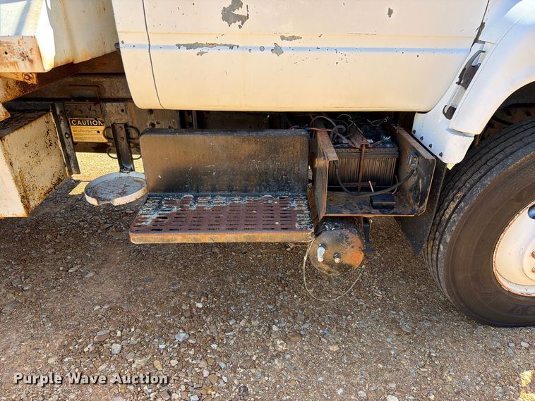 image for item FK5290 1995 GMC C7 dump truck