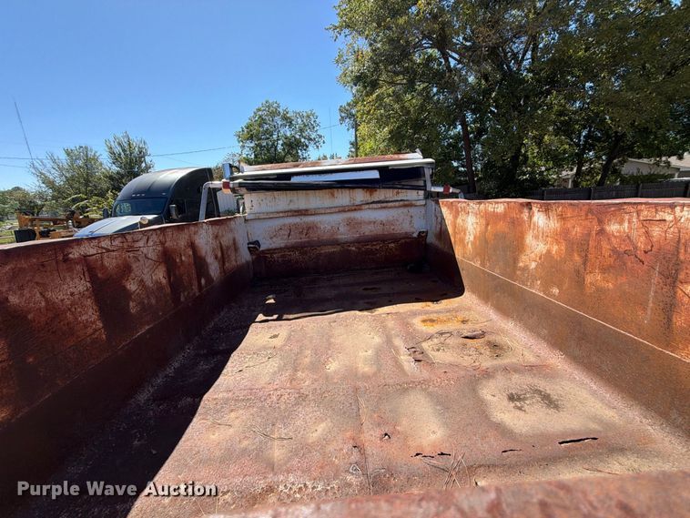 image for item FK5290 1995 GMC C7 dump truck