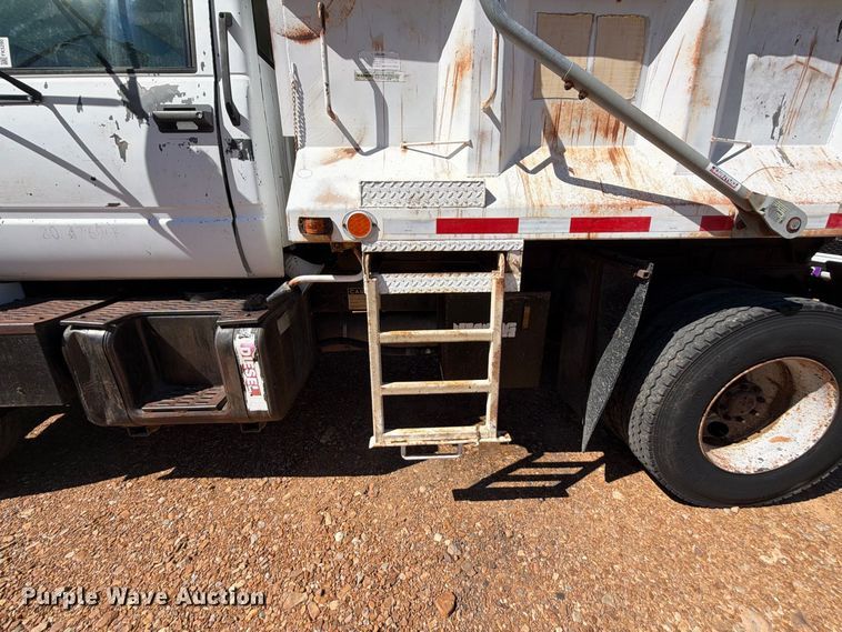 image for item FK5290 1995 GMC C7 dump truck