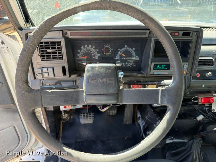 image for item FK5290 1995 GMC C7 dump truck
