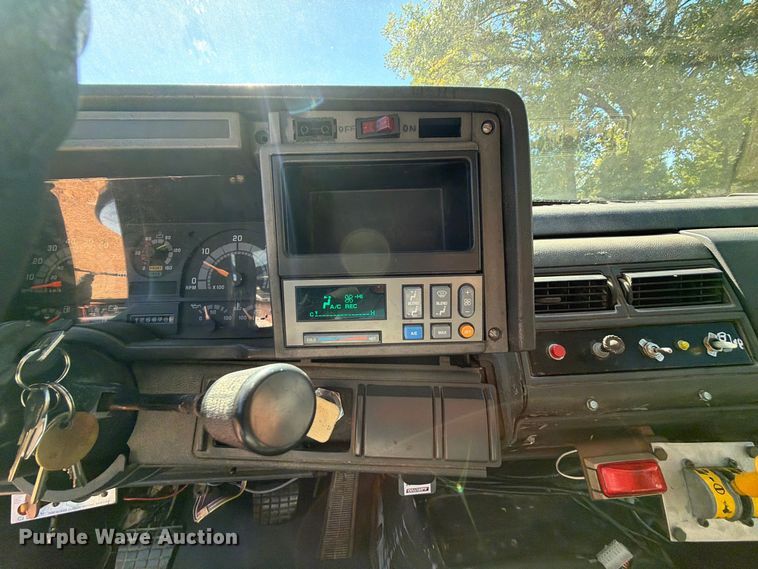 image for item FK5290 1995 GMC C7 dump truck