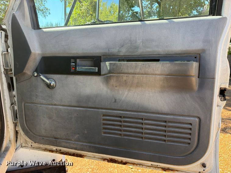 image for item FK5290 1995 GMC C7 dump truck