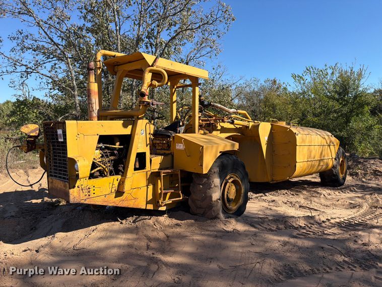 image for item FK5300 International Harvester MSC3 water wagon
