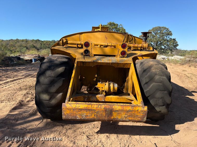 image for item FK5300 International Harvester MSC3 water wagon