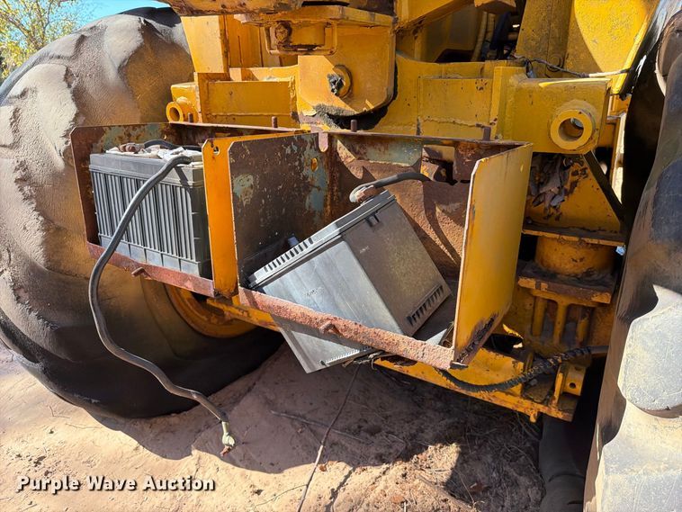image for item FK5300 International Harvester MSC3 water wagon