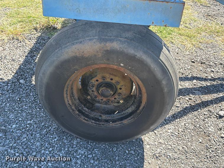 image for item FK5301 Hamby anhydrous trailer
