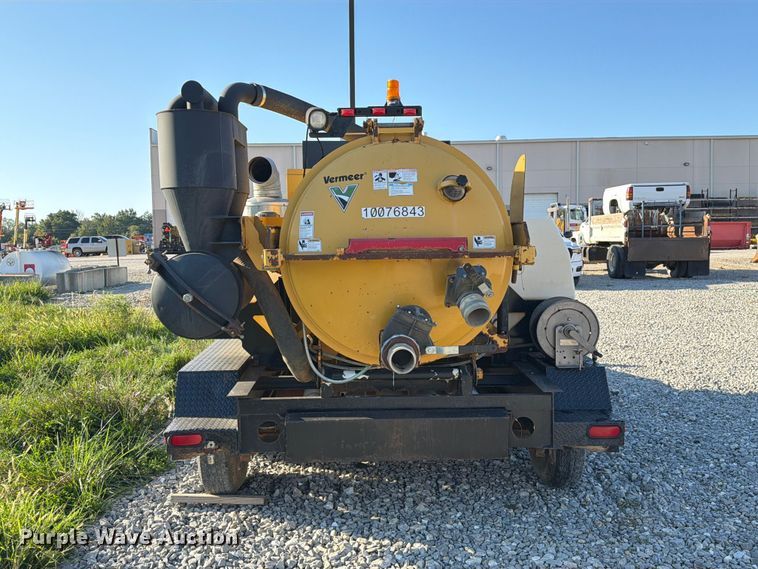 image for item FM6523 2012 Vermeer V500HD vacuum excavator