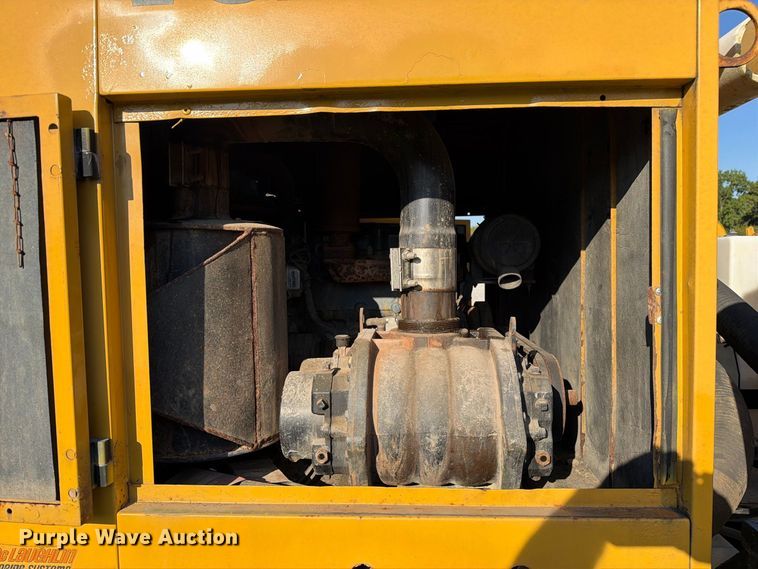 image for item FM6523 2012 Vermeer V500HD vacuum excavator
