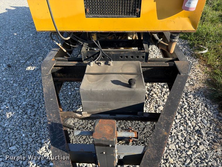 image for item FM6523 2012 Vermeer V500HD vacuum excavator