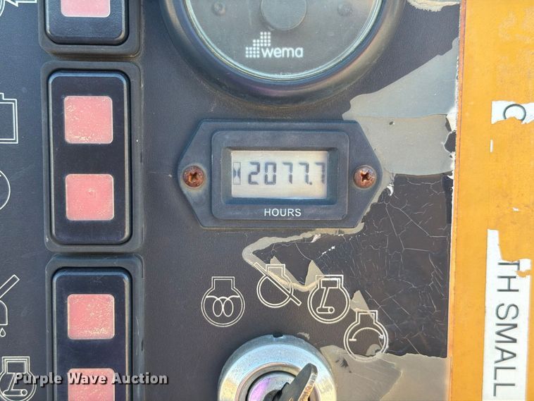 image for item FM6523 2012 Vermeer V500HD vacuum excavator
