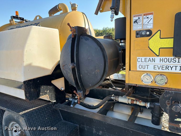image for item FM6523 2012 Vermeer V500HD vacuum excavator