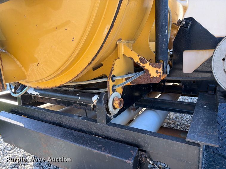 image for item FM6523 2012 Vermeer V500HD vacuum excavator