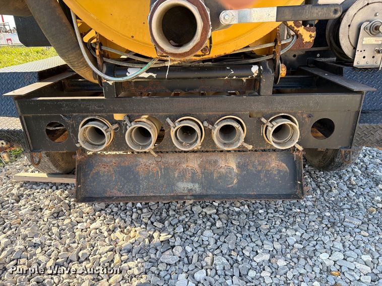 image for item FM6523 2012 Vermeer V500HD vacuum excavator