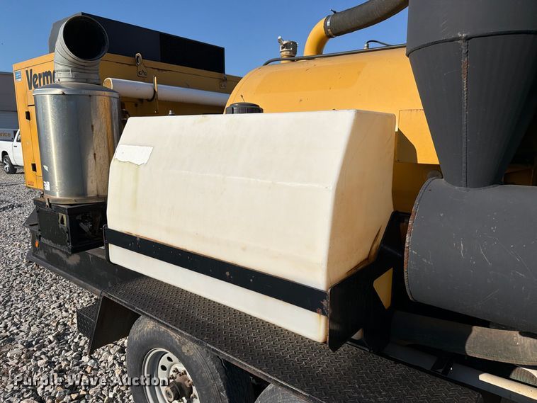 image for item FM6523 2012 Vermeer V500HD vacuum excavator