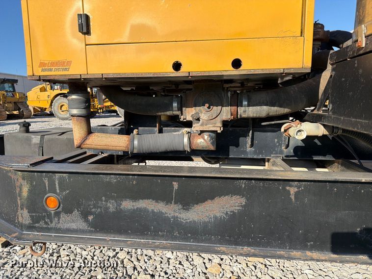 image for item FM6523 2012 Vermeer V500HD vacuum excavator