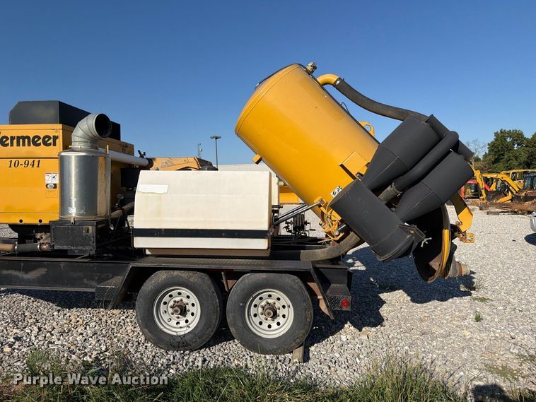 image for item FM6523 2012 Vermeer V500HD vacuum excavator
