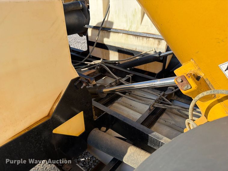 image for item FM6523 2012 Vermeer V500HD vacuum excavator