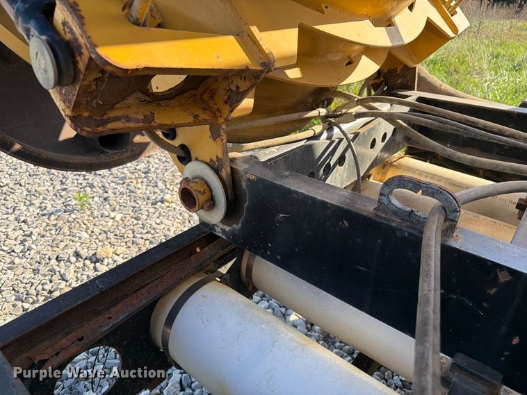 image for item FM6523 2012 Vermeer V500HD vacuum excavator