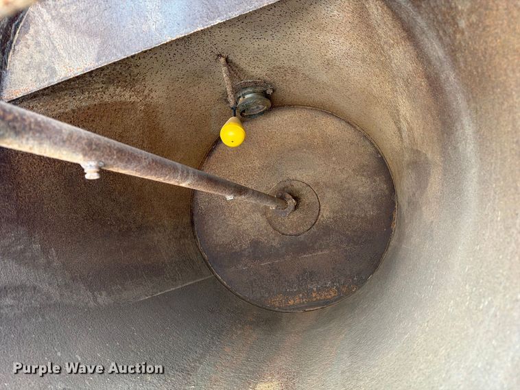 image for item FM6523 2012 Vermeer V500HD vacuum excavator