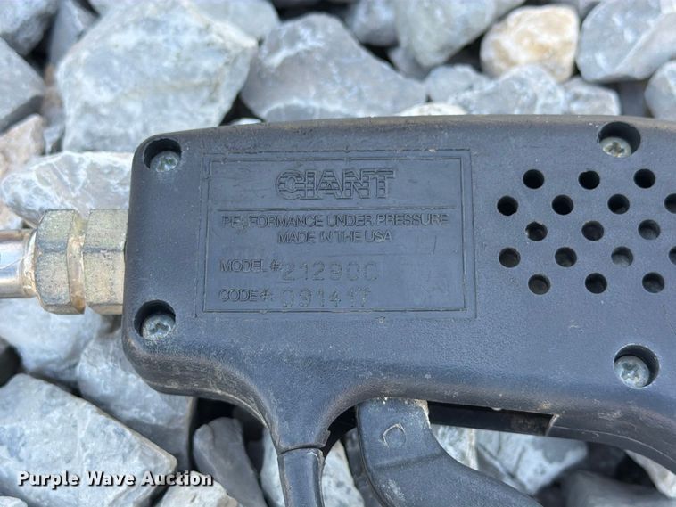 image for item FM6523 2012 Vermeer V500HD vacuum excavator