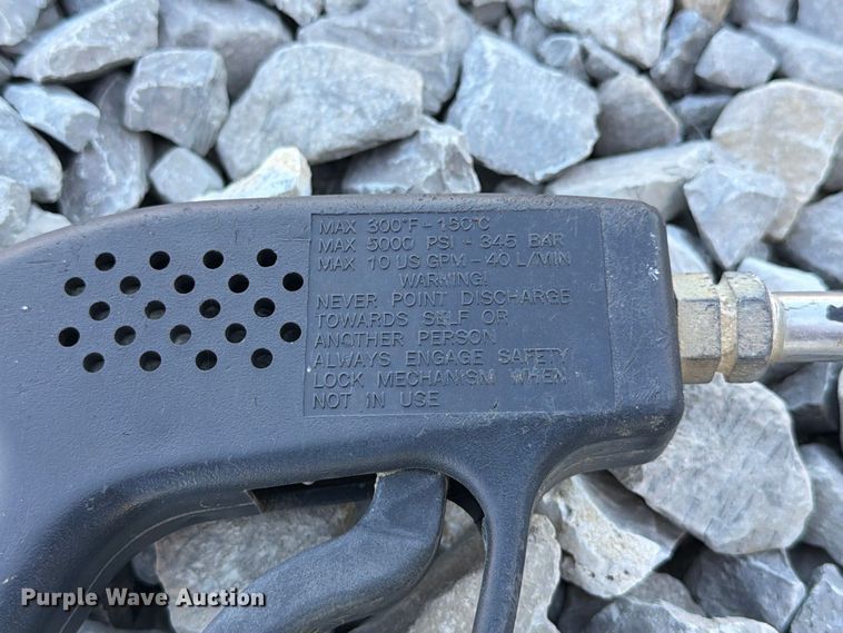 image for item FM6523 2012 Vermeer V500HD vacuum excavator