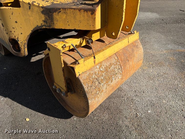 image for item FM6525 Mauldin 4000 double drum roller