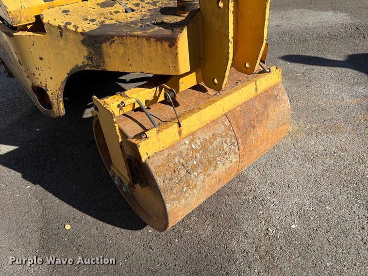 image for item FM6525 Mauldin 4000 double drum roller