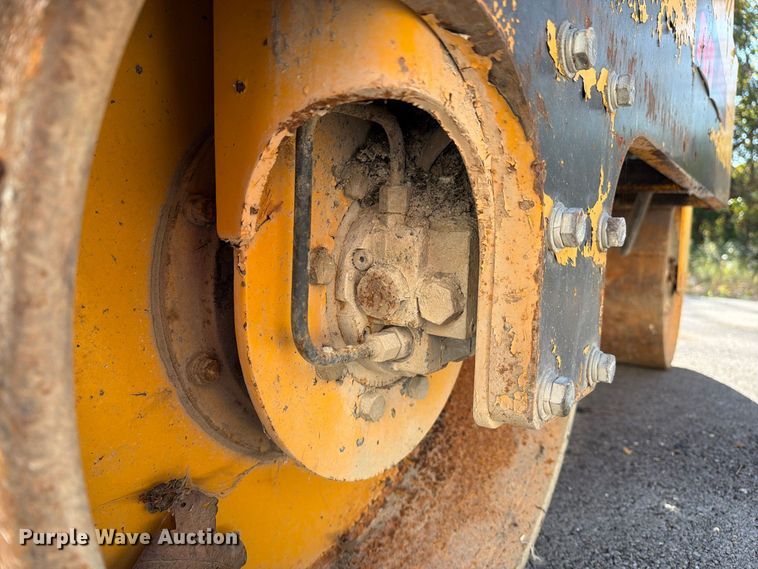 image for item FM6525 Mauldin 4000 double drum roller