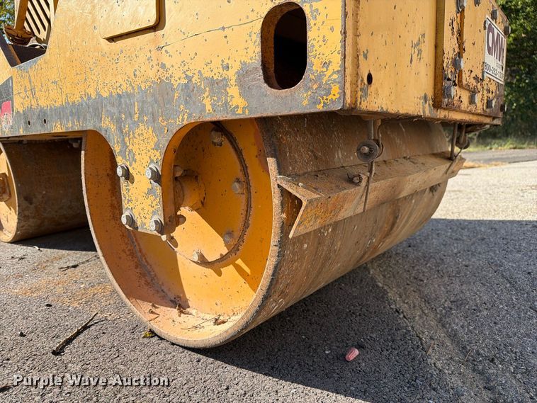 image for item FM6525 Mauldin 4000 double drum roller