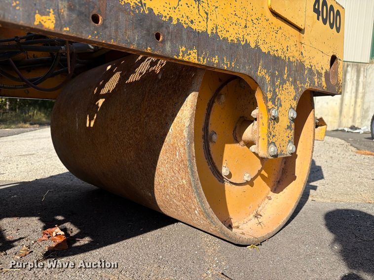 image for item FM6525 Mauldin 4000 double drum roller