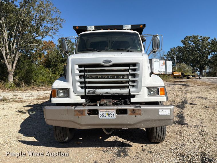 image for item FM6526 2006 Sterling L8500 dump truck